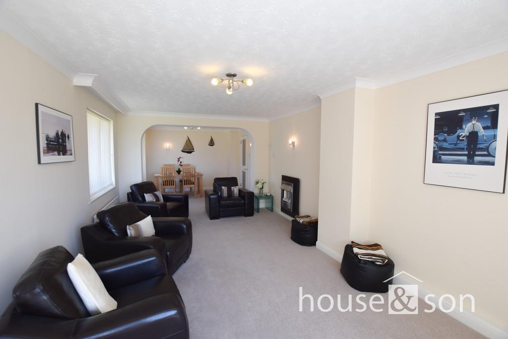 Property Image 9b5a470f-805d-4e5e-a831-66a32fb93e21