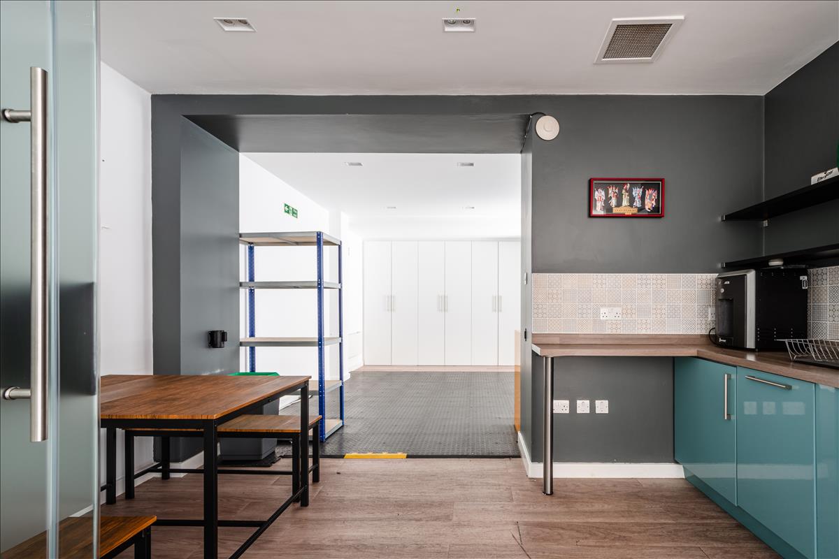 Property Image 9b6698ee-40d5-41f1-97d1-ac3ca545a5e9