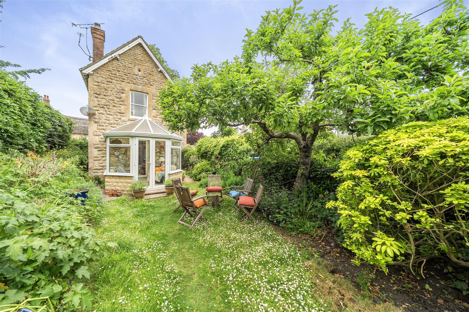 Property Image 9b6f2986-c026-4255-bf44-28709c7108f1