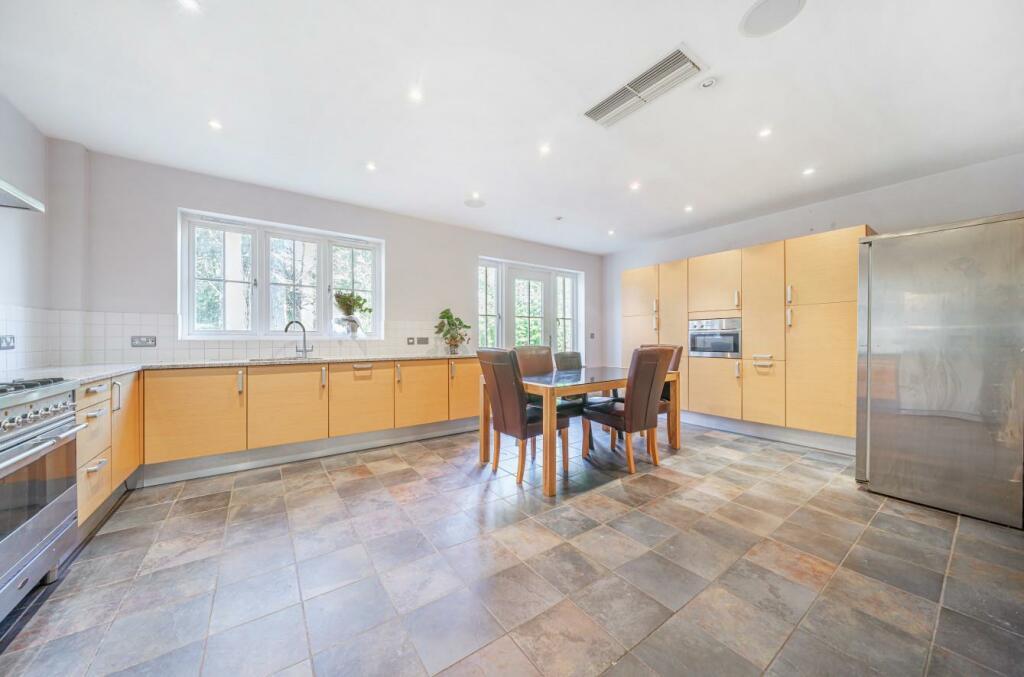 Property Image 9b6f4c92-0f3b-458b-bf86-d08502154013