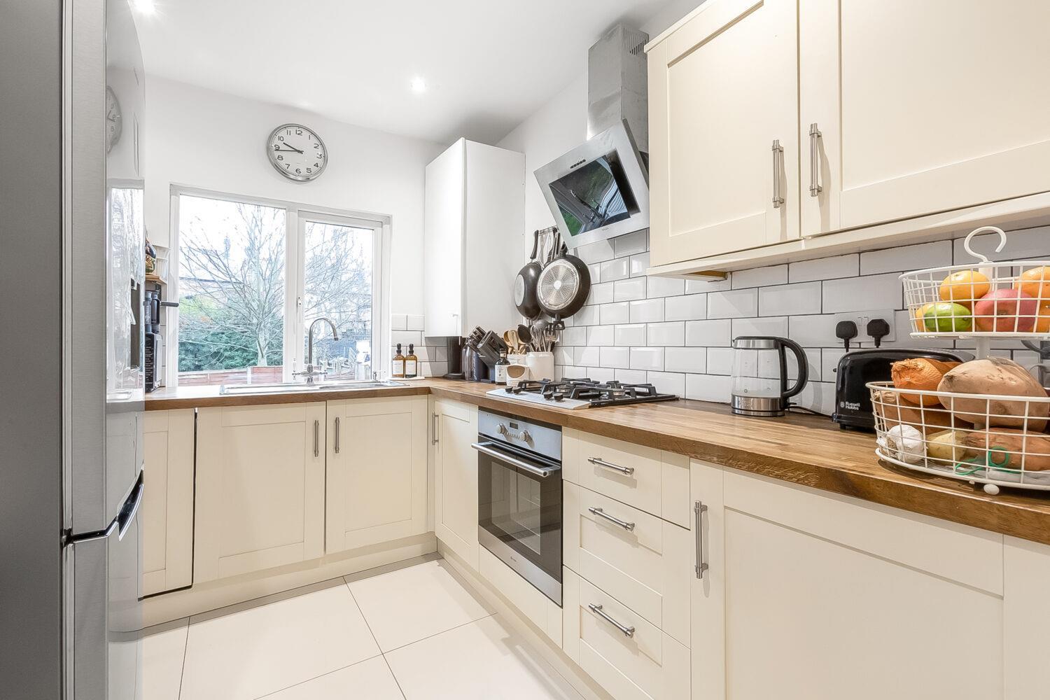 Property Image 9b7596f8-d405-446f-8681-eea24d7d1f28
