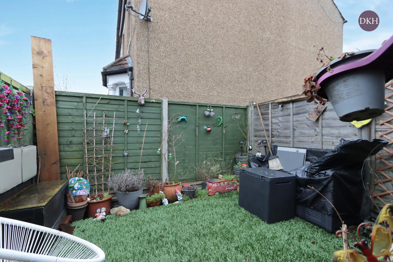 Property Image 9b87bf9c-2973-40e9-bca2-4888965787ab