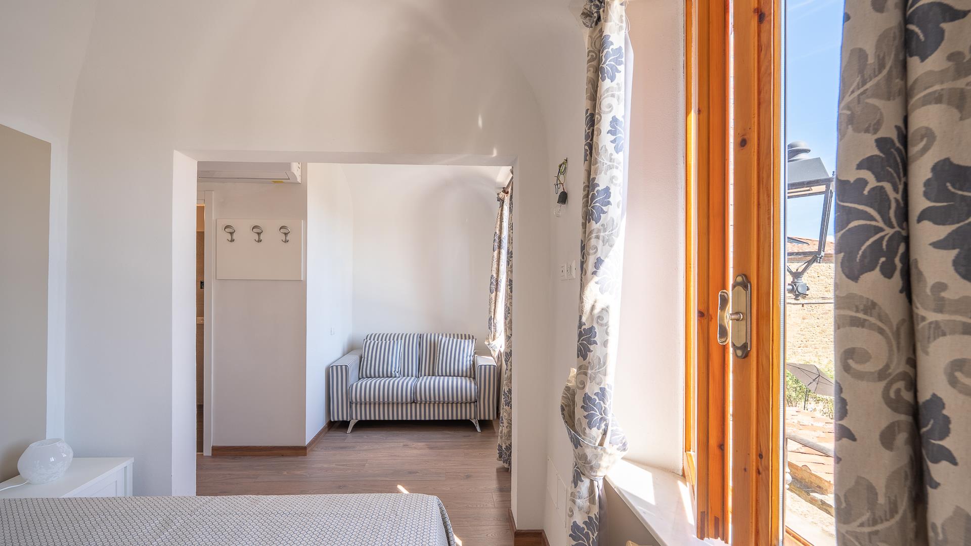 Property Image 9b8806f3-06dd-42e5-9724-e4ae3a803aa0