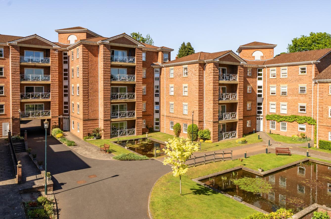 Property Image 9b896b4d-a936-471a-9c15-c271c426665c