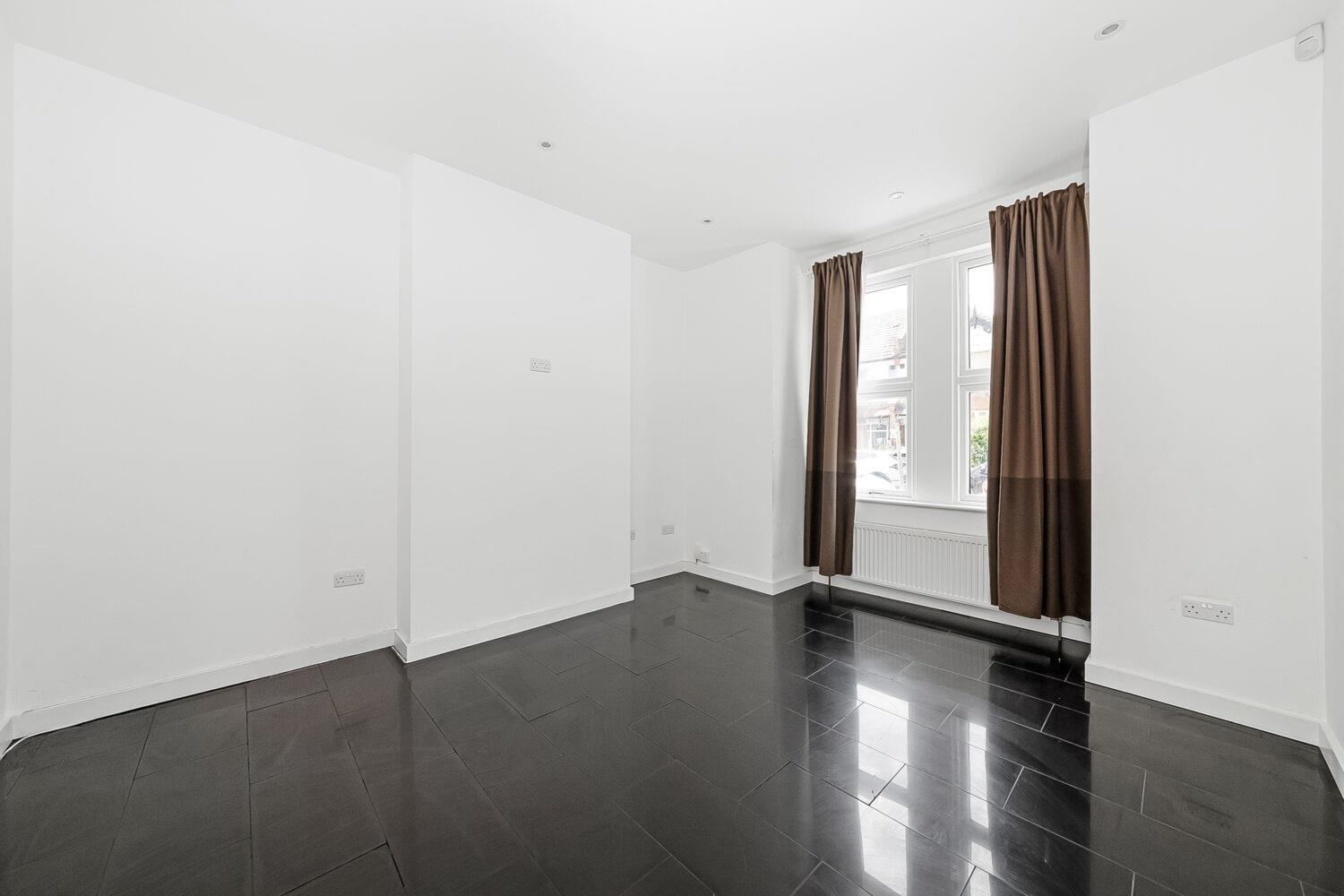 Property Image 9b8dfbc8-efc2-454a-a4e9-a9cddbe0f9d0