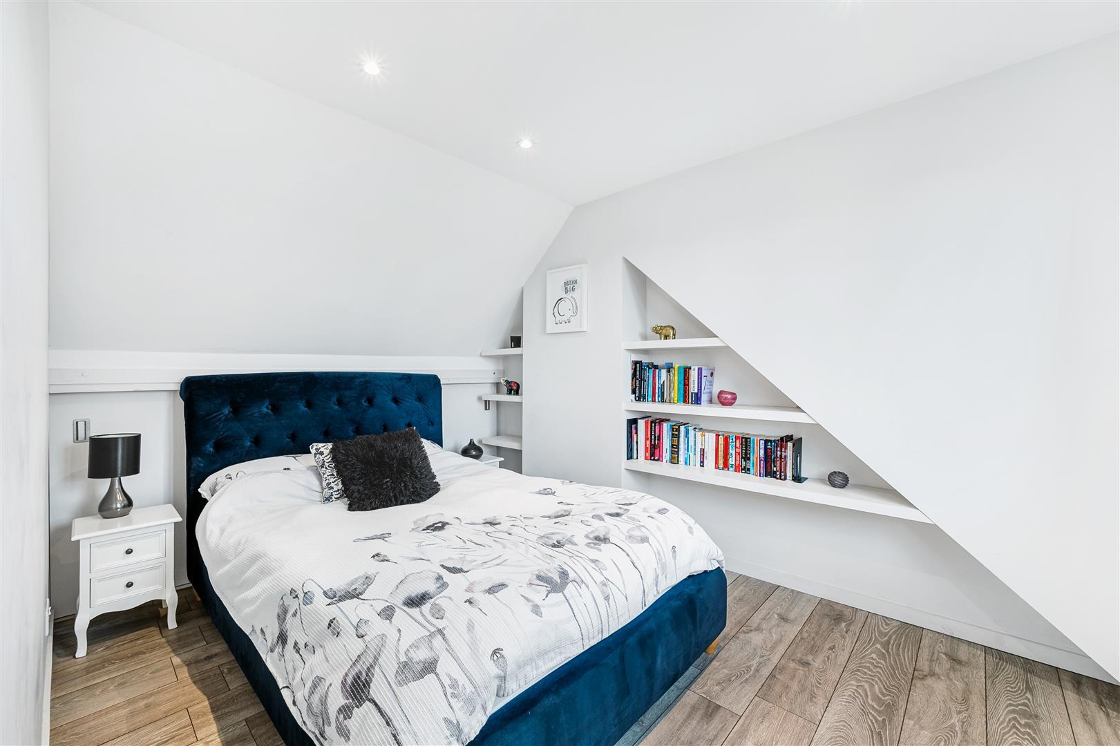 Property Image 9b8f1ea6-0406-4fc7-ad24-0124114f3dd3