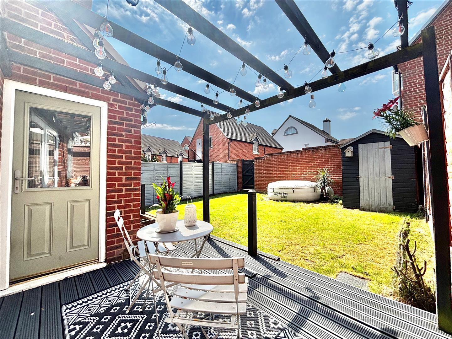 Property Image 9b9694af-a8d5-426f-9b29-78d0c80b6f21