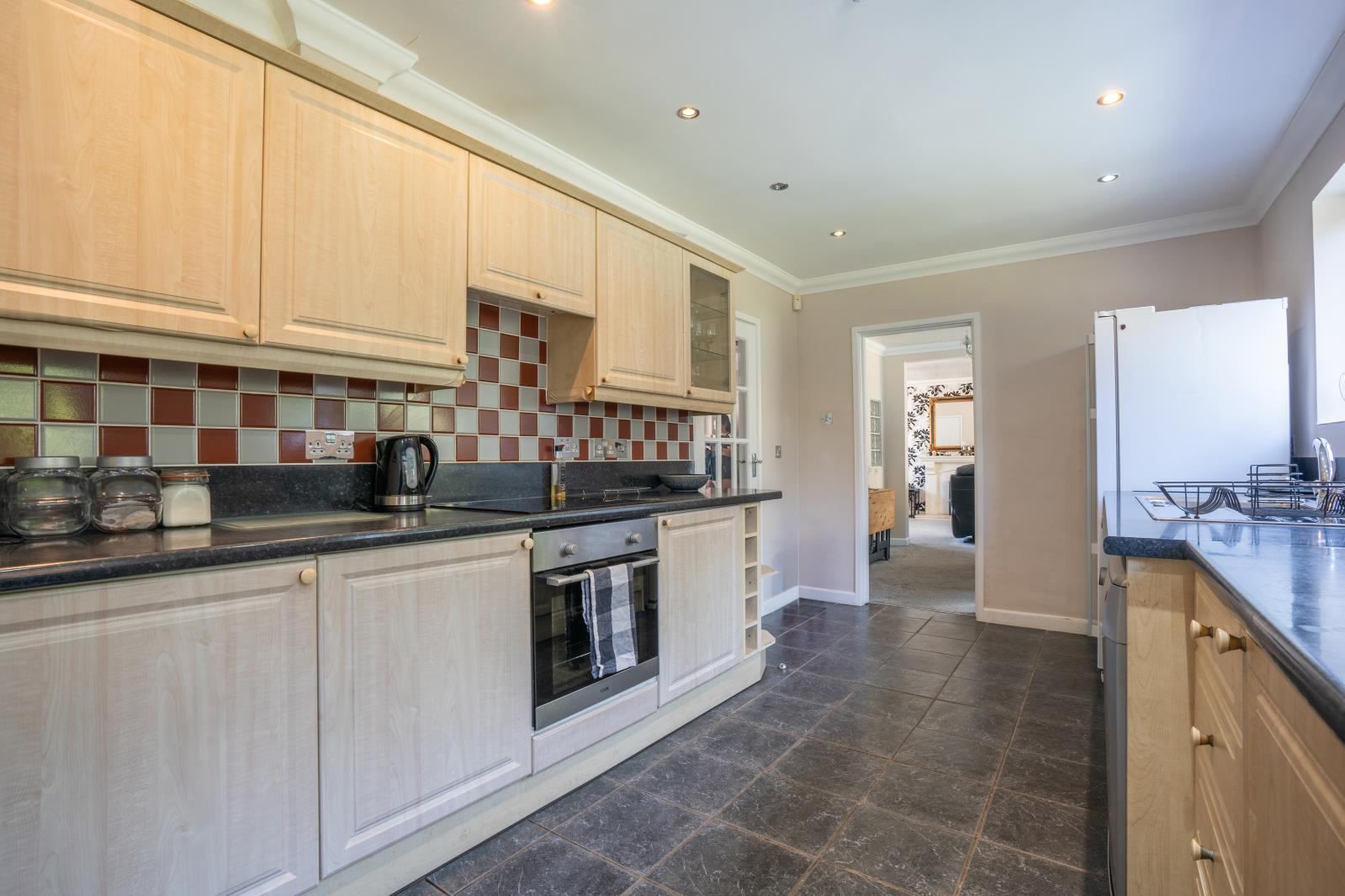 Property Image 9b9a1d91-779b-471e-a425-304b411a532e