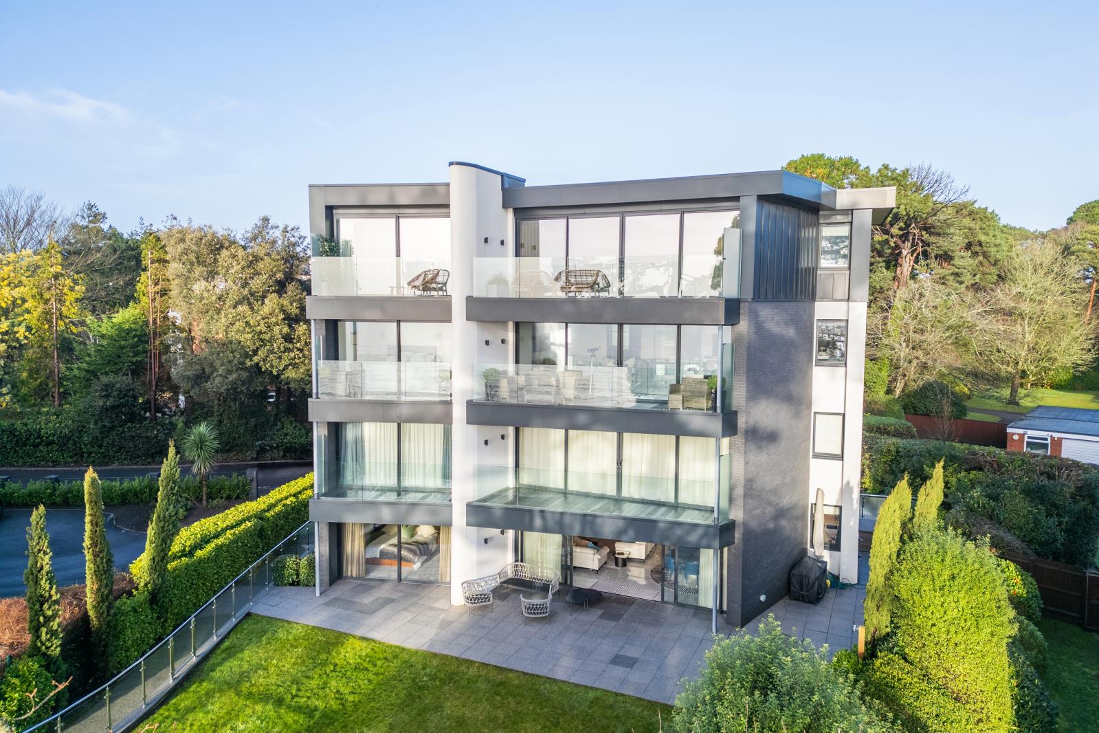 Property Image 9b9c9b3e-4917-4695-9679-806082e8fa5b