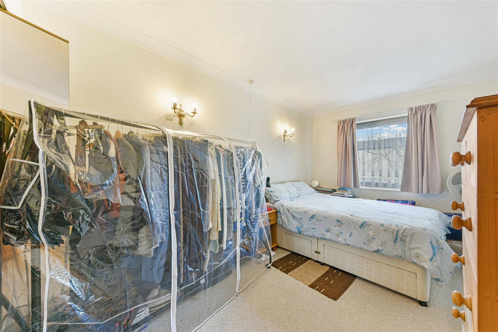 Property Image 9bae6aeb-9980-48ba-bf57-71d5fec53d43