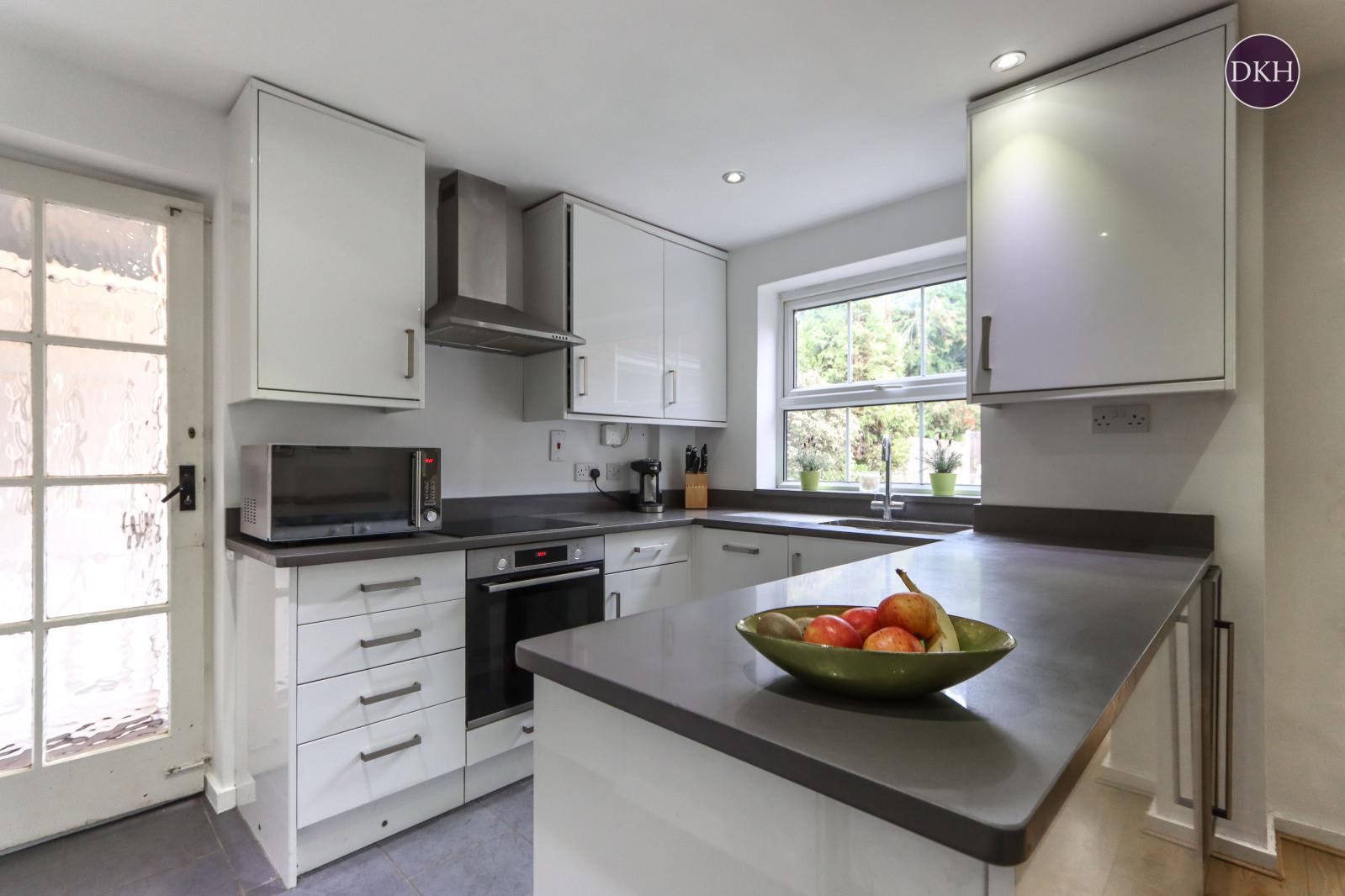 Property Image 9bb92a92-6f81-47a9-aa55-3224fa2d2652