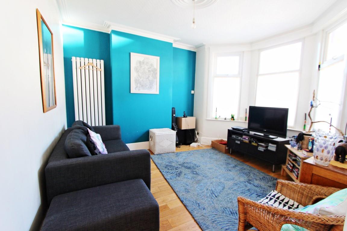 Property Image 9bbc63df-5aa7-4972-8006-6e542f83eb00