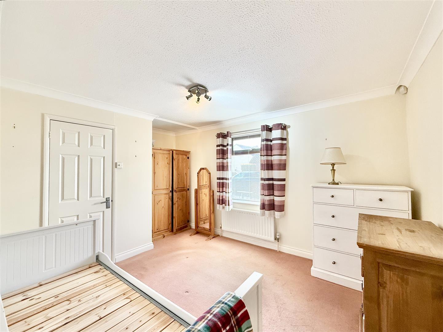 Property Image 9bbe2da2-8659-40d4-b6fb-0e8709f0808e