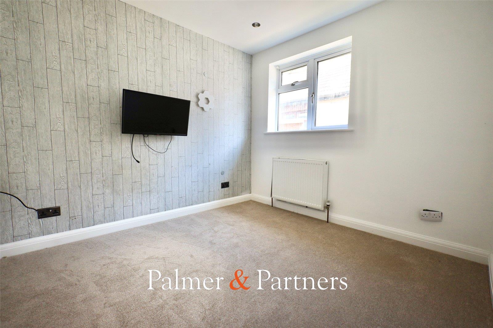 Property Image 9bc00444-8b24-487e-a8f1-5f5d9a8d9e3e