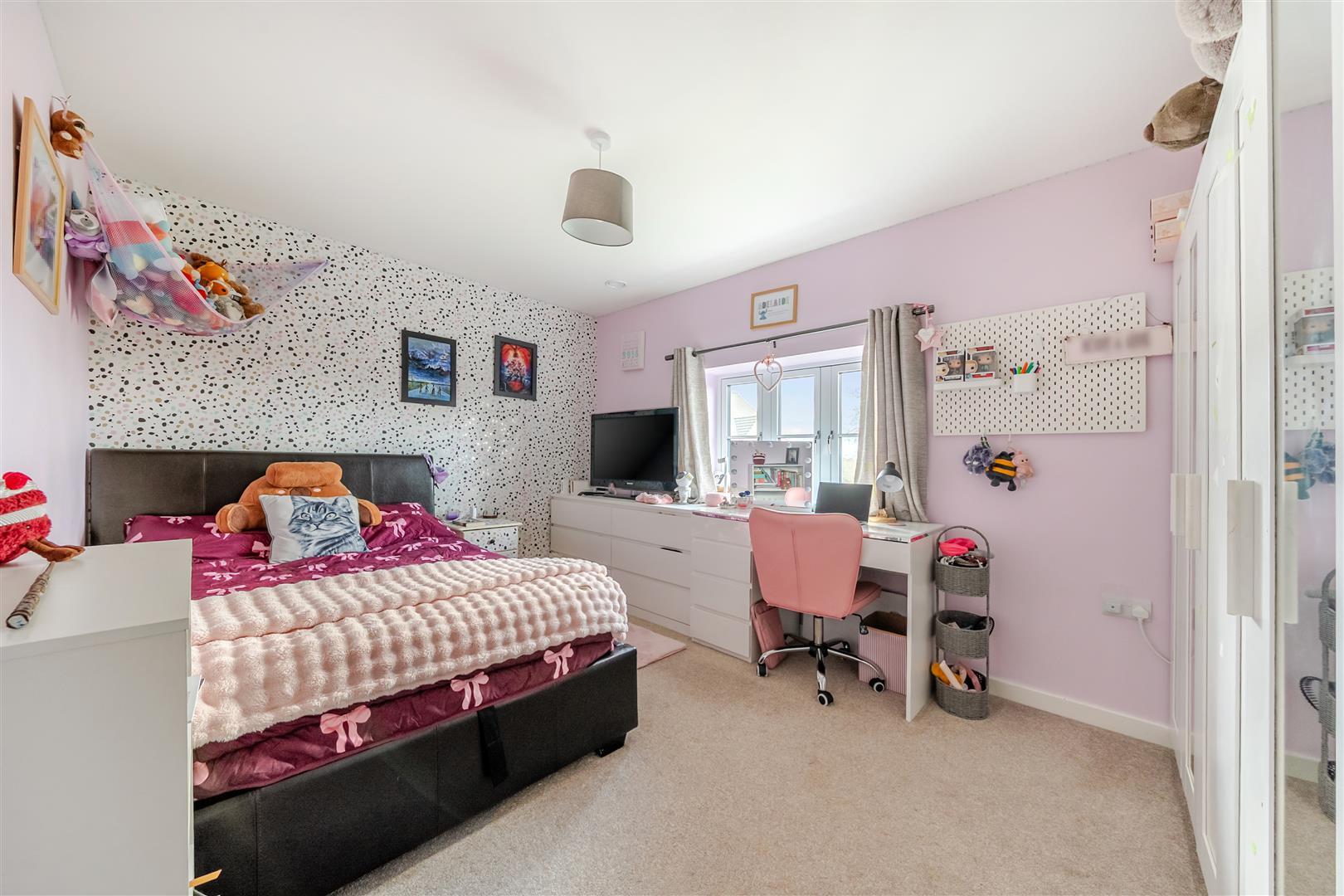 Property Image 9bd9e8e9-9d06-478e-8173-d8ff49b305b1
