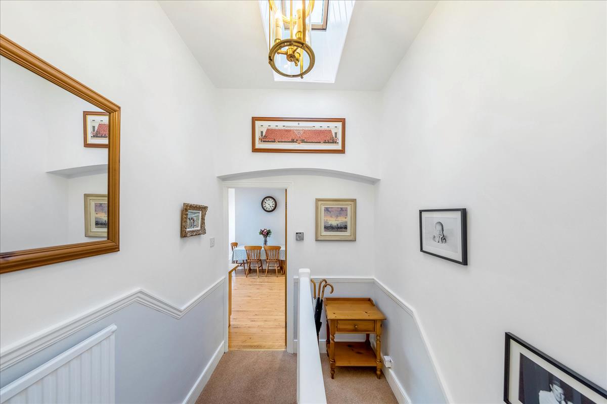 Property Image 9bf24037-61e3-4aea-8683-776010483a83
