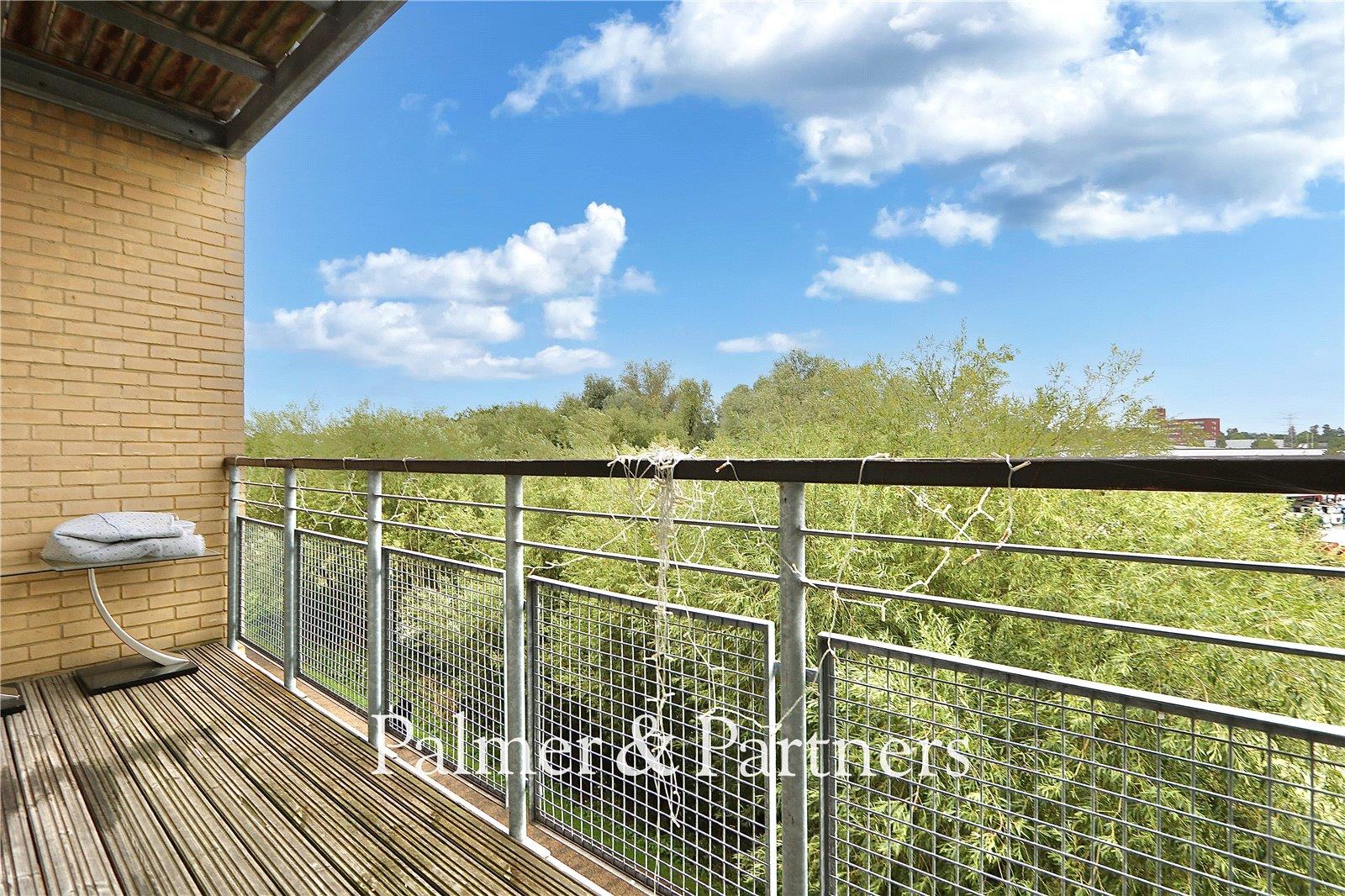 Property Image 9bf5596c-2f06-4bb4-8e96-5ec7b01e187f
