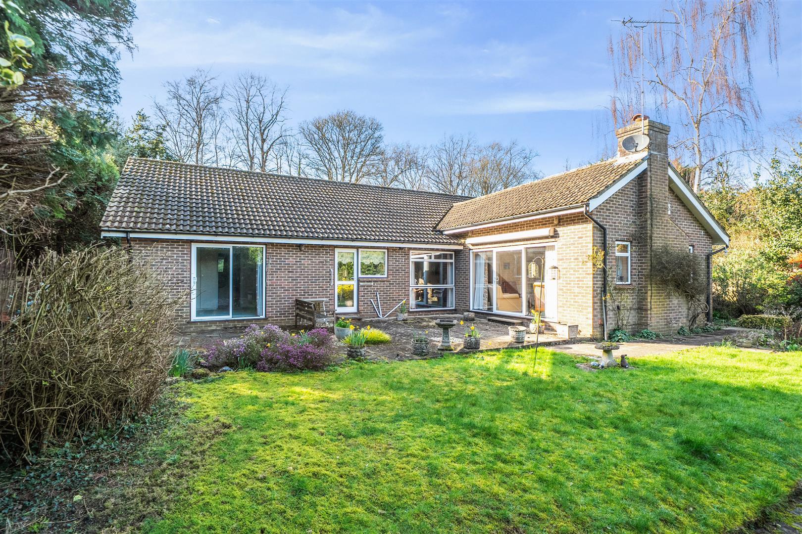 Property Image 9c0b7a5b-4d19-46b5-817f-d3d70eb82289