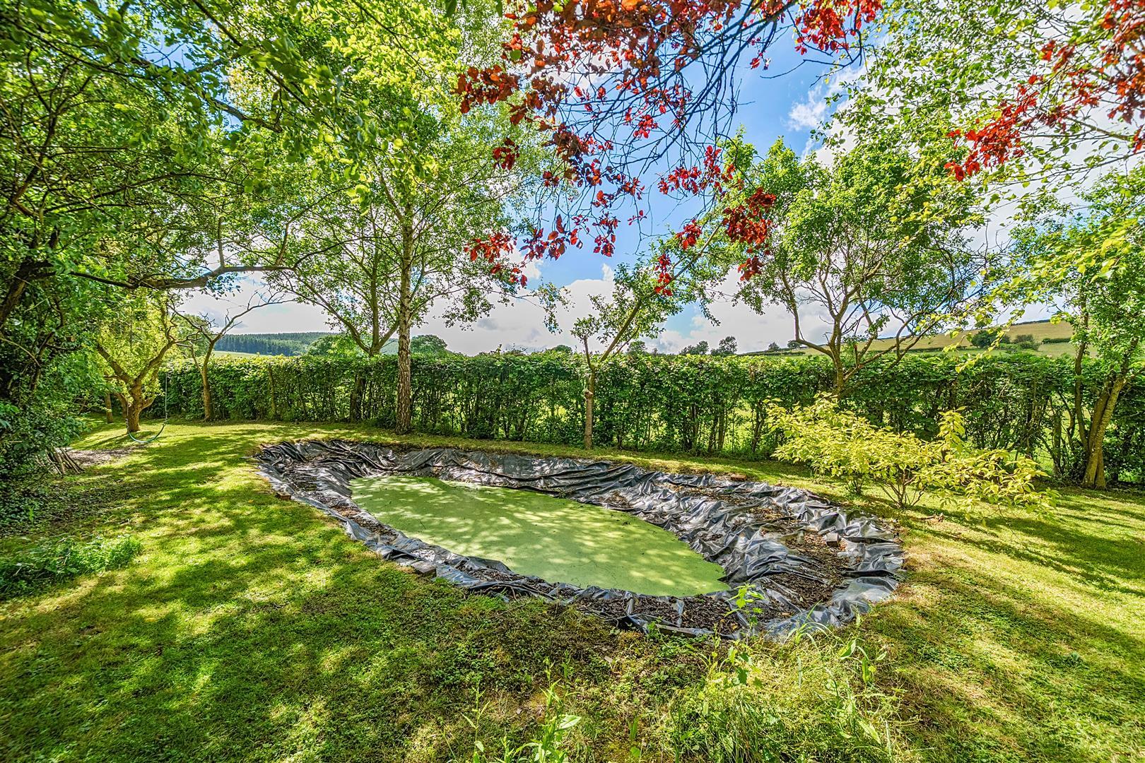 Property Image 9c131090-5e53-4ea6-8c32-901d45123684