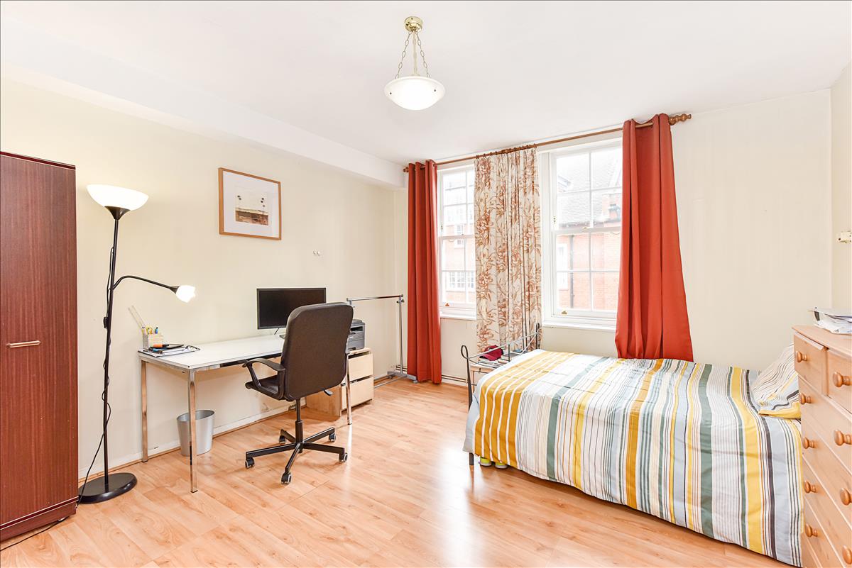 large, three, bed, flat, apartment, london, wc1, rent