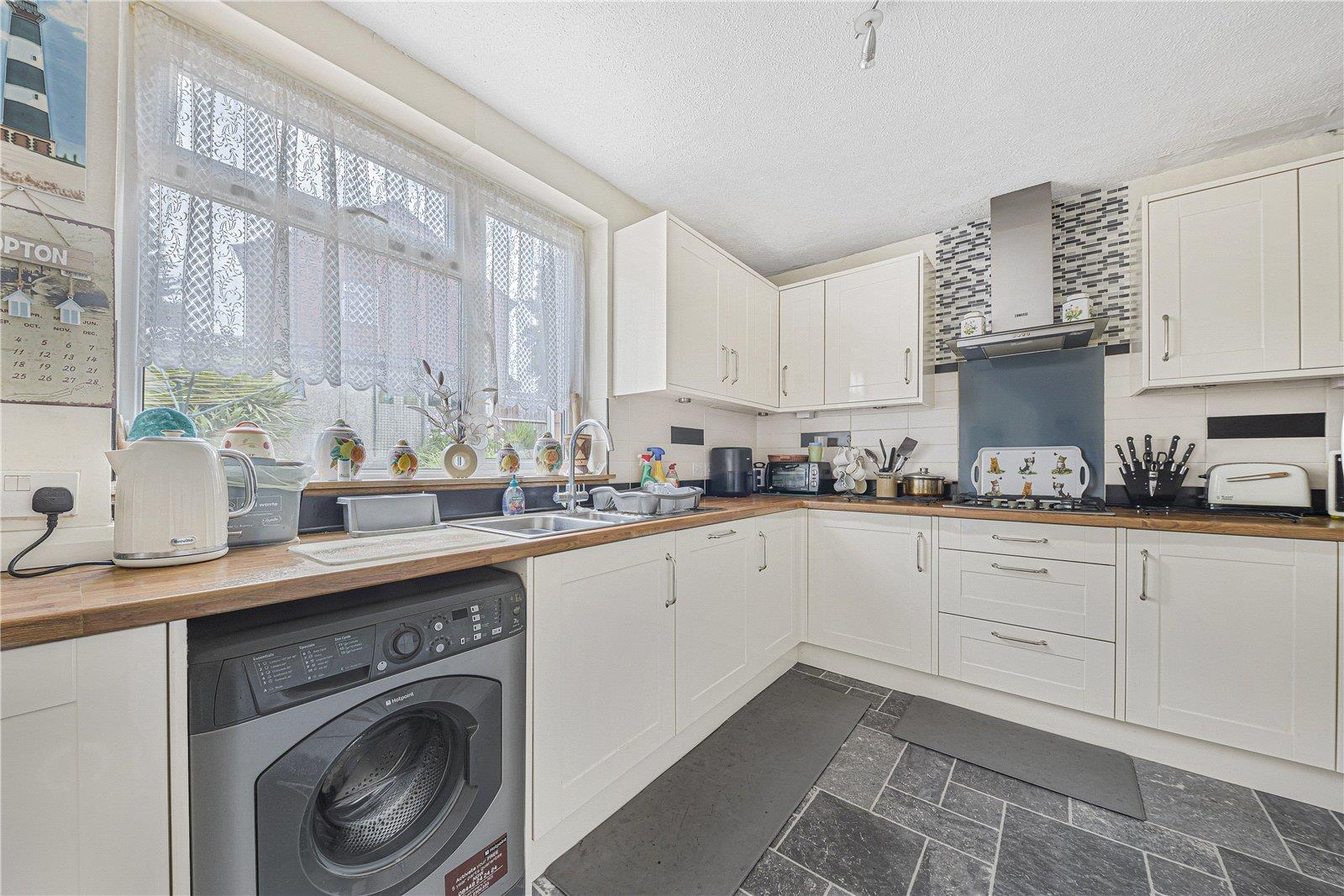 Property Image 9c25d5e7-f6d0-4eec-8892-a1244fa401d6