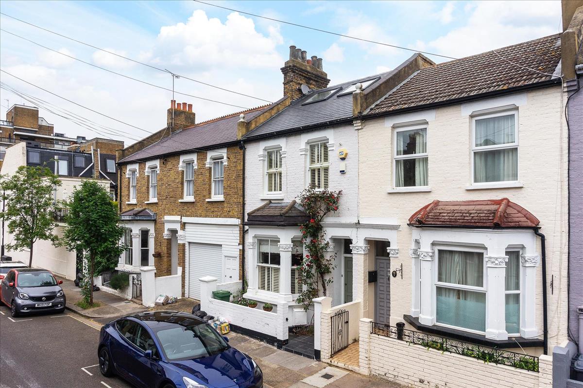 Property Image 9c3392ad-a116-4f0c-acca-be1d8b438e90