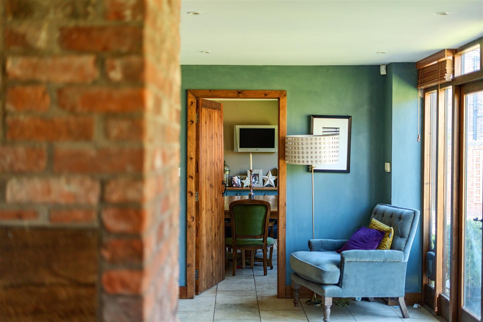 Property Image 9c3dd25f-c086-49d7-9bbc-43286c994f28