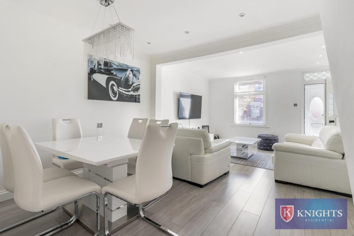 Property Image 9c3fa0d2-400c-4c49-b44b-69e9cd95b5ad