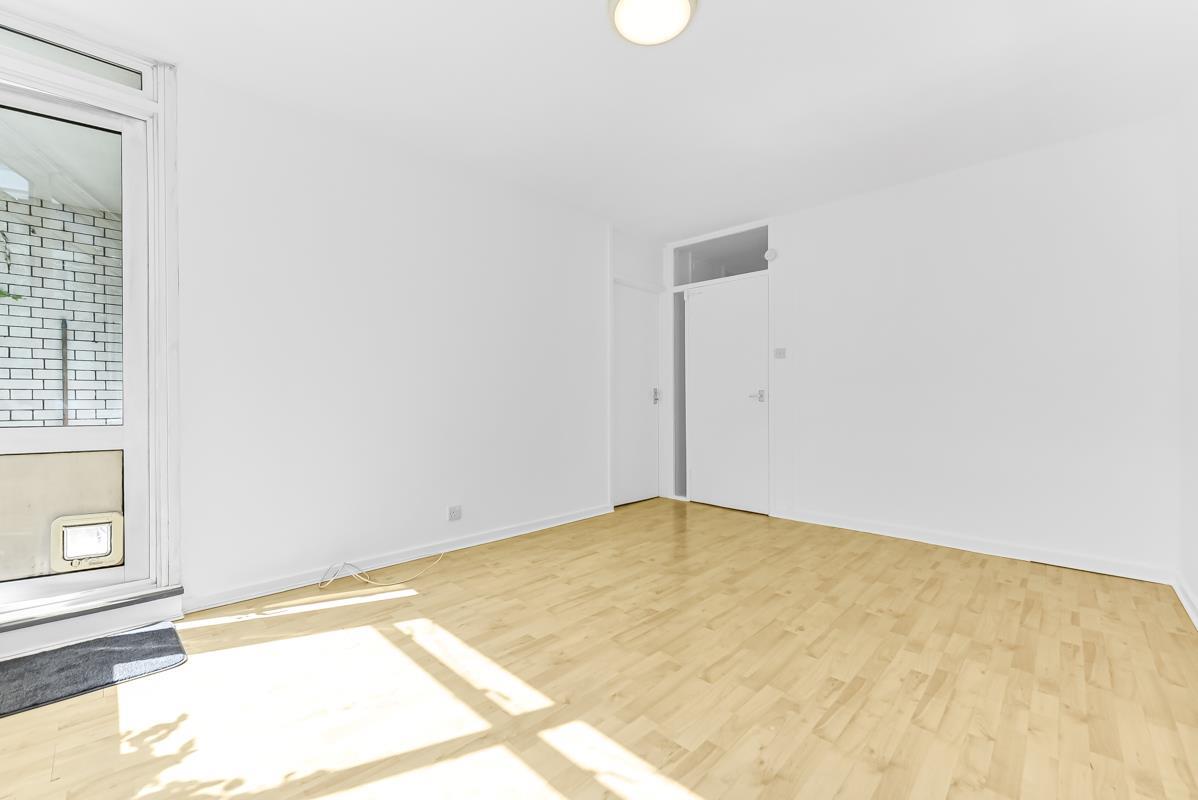 Property Image 9c5b80a1-cac3-4d98-8cd4-b2c2b837f77b