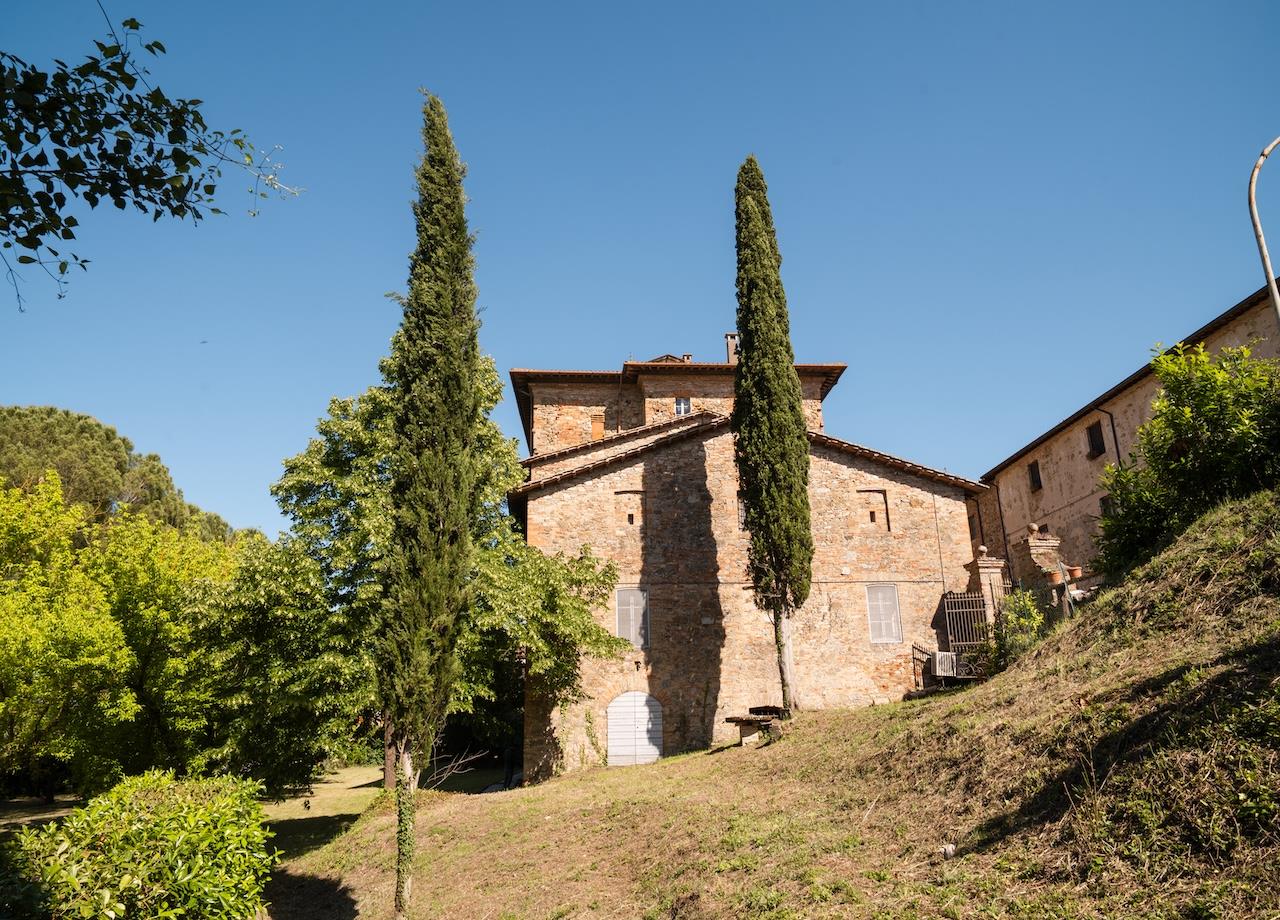 Property Image 9c5d7ec6-3b87-45fd-8321-c3d8d0a610a1