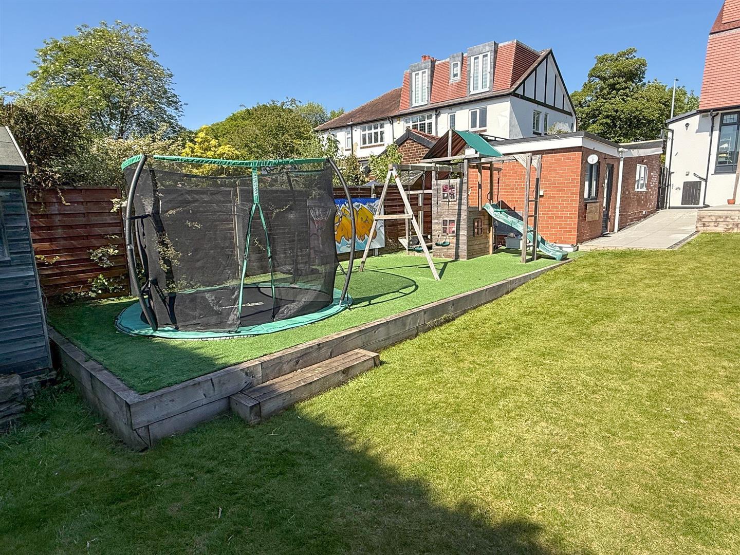 Property Image 9c6a22a7-5d2b-4ab0-b375-483c02e26027