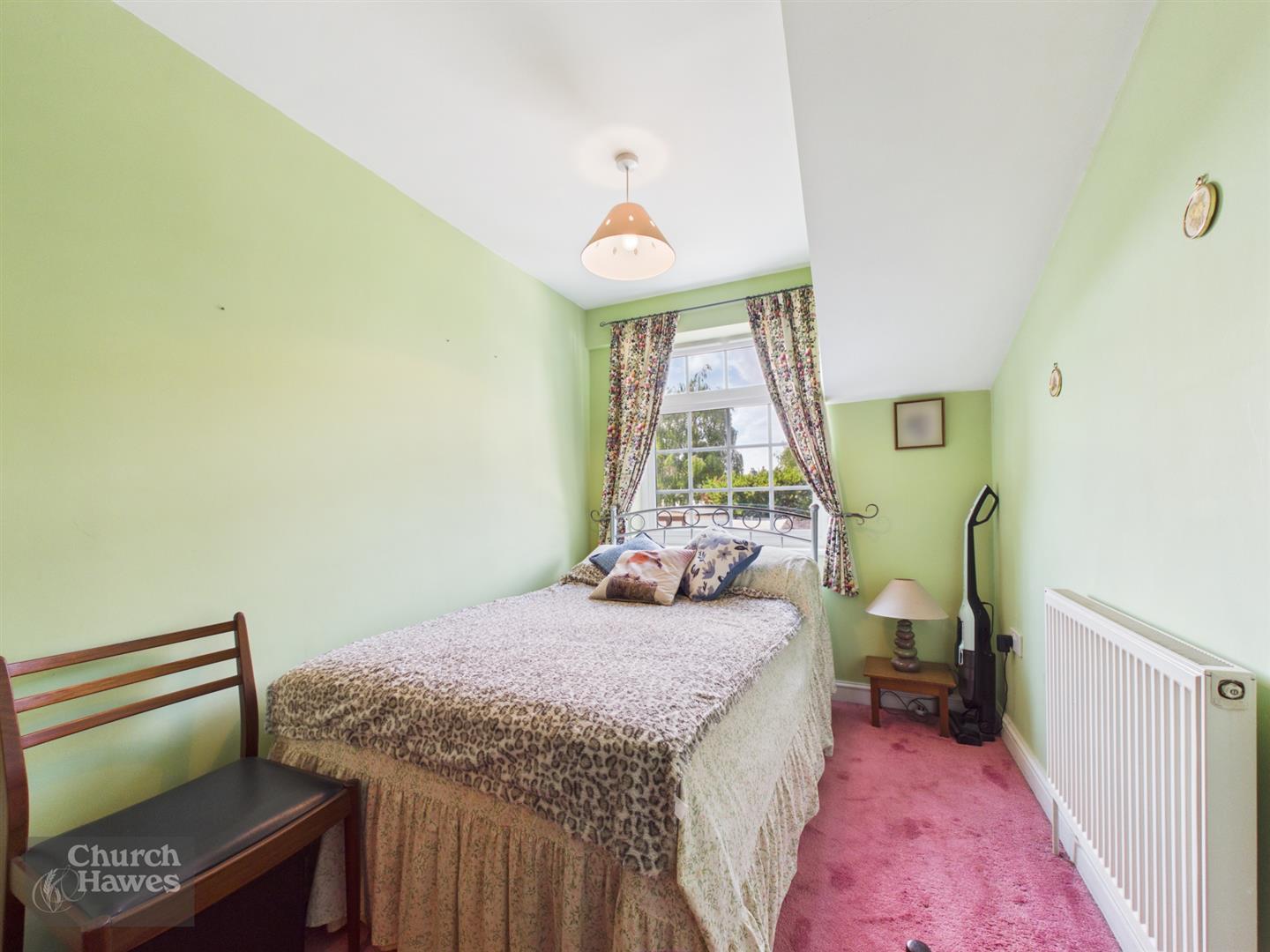 Property Image 9c7afe62-83ac-4416-94b1-a18e793e23aa
