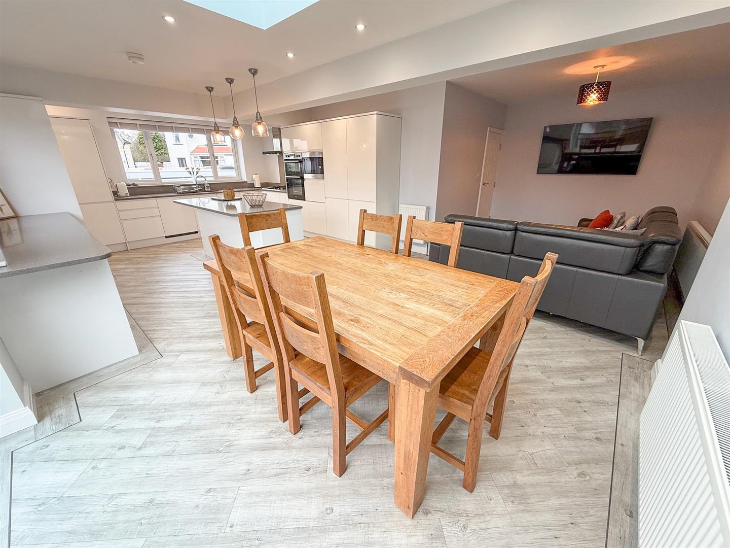Property Image 9c7d5db7-36bf-4eb7-a525-08504f366502
