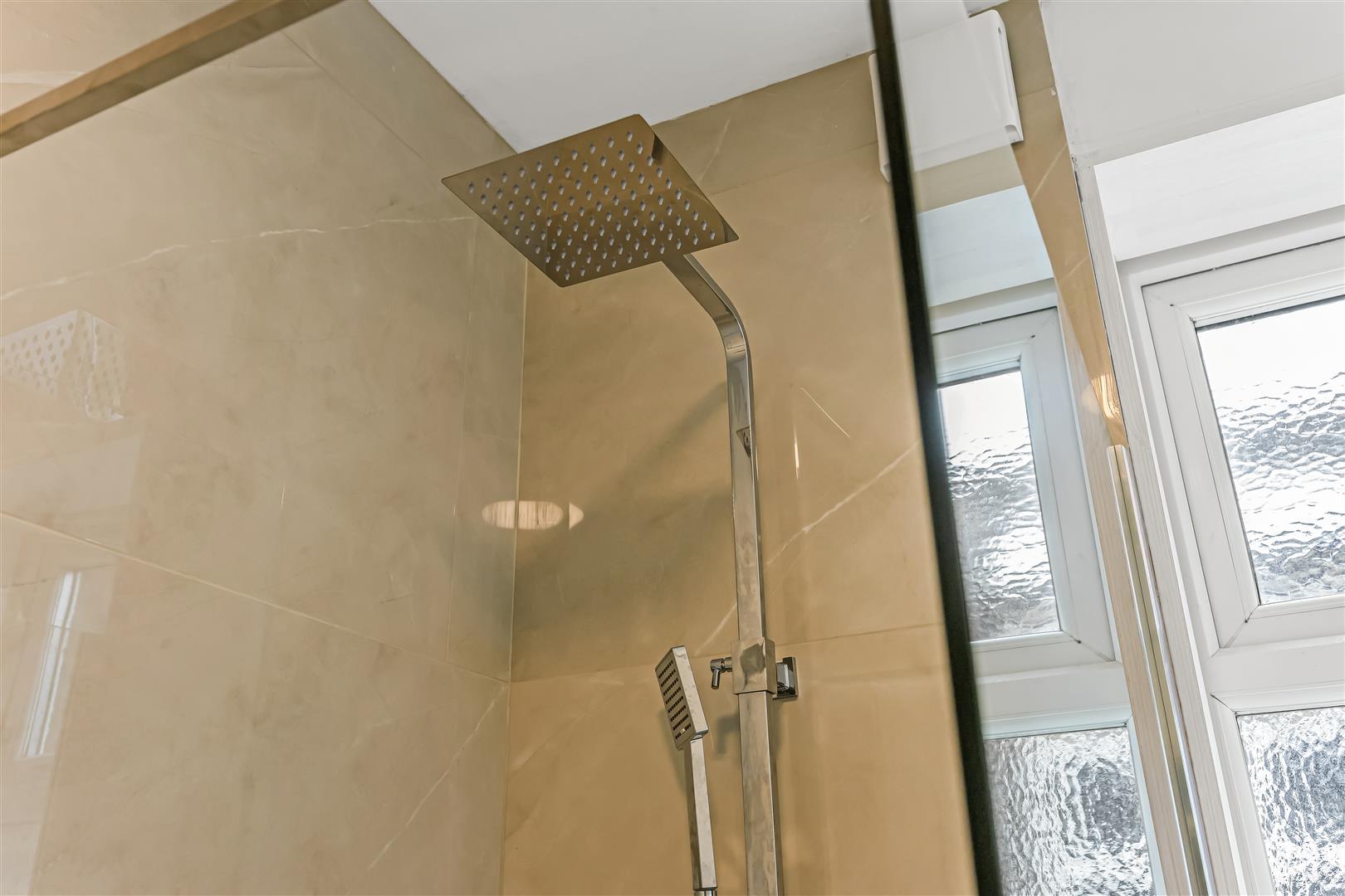 Property Image 9c838368-8f20-41f6-9a85-83c8778729b8