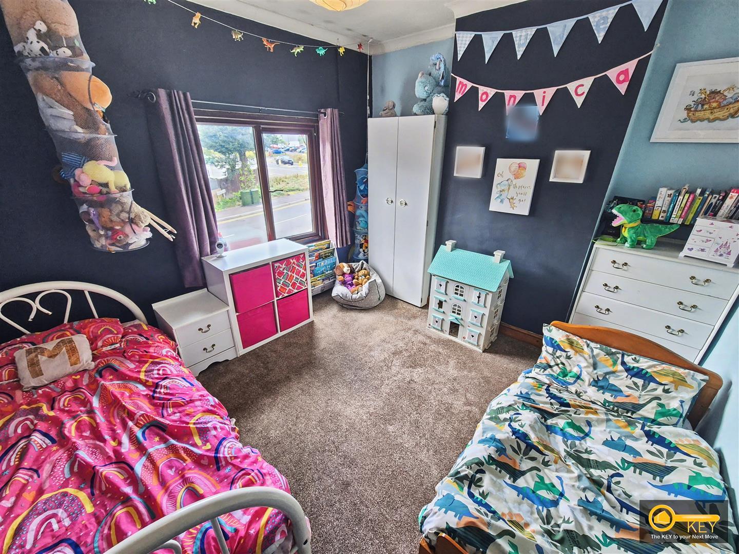 Property Image 9c86ee50-514b-48b7-ac2d-85ff033469e2