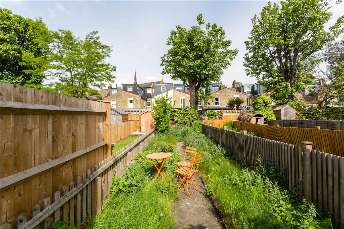 Property Image 9c8d493f-6f3f-45ce-affc-5242367f083a