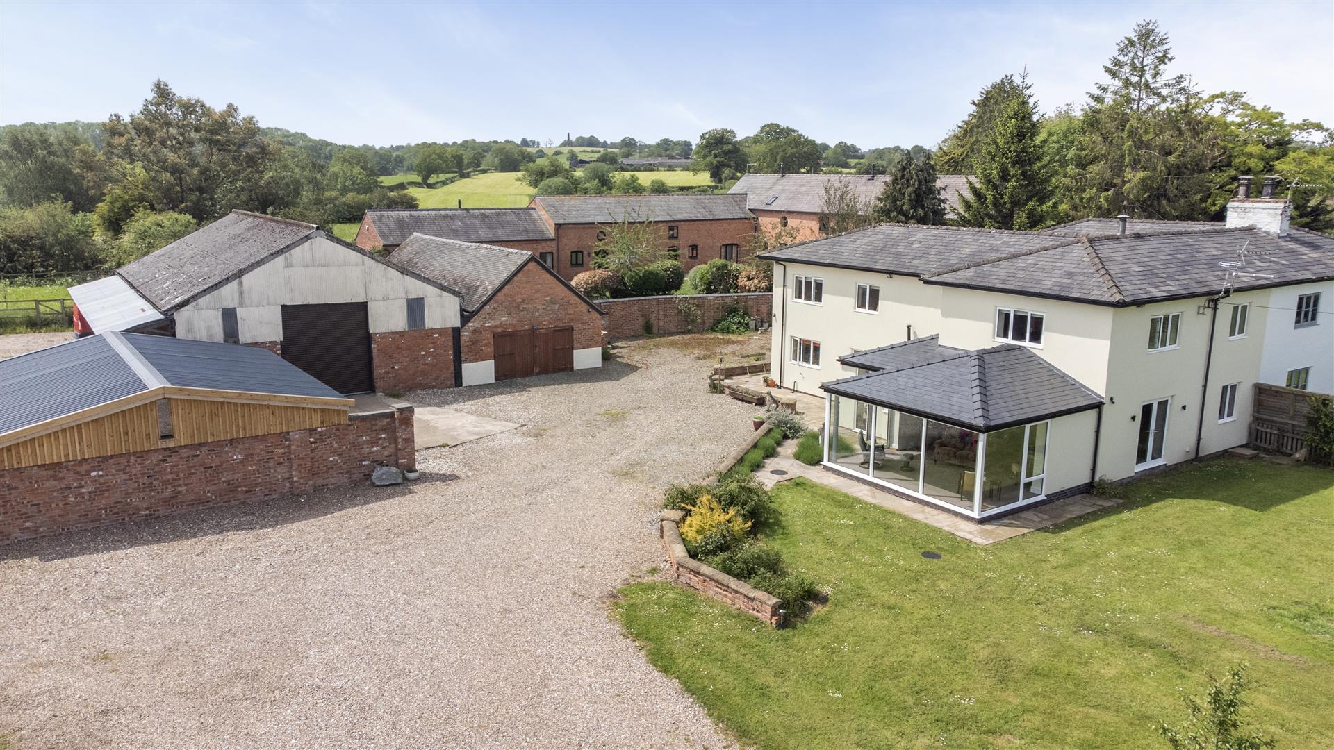 Property Image 9c934441-5b32-47f7-858e-6e5c76597c47