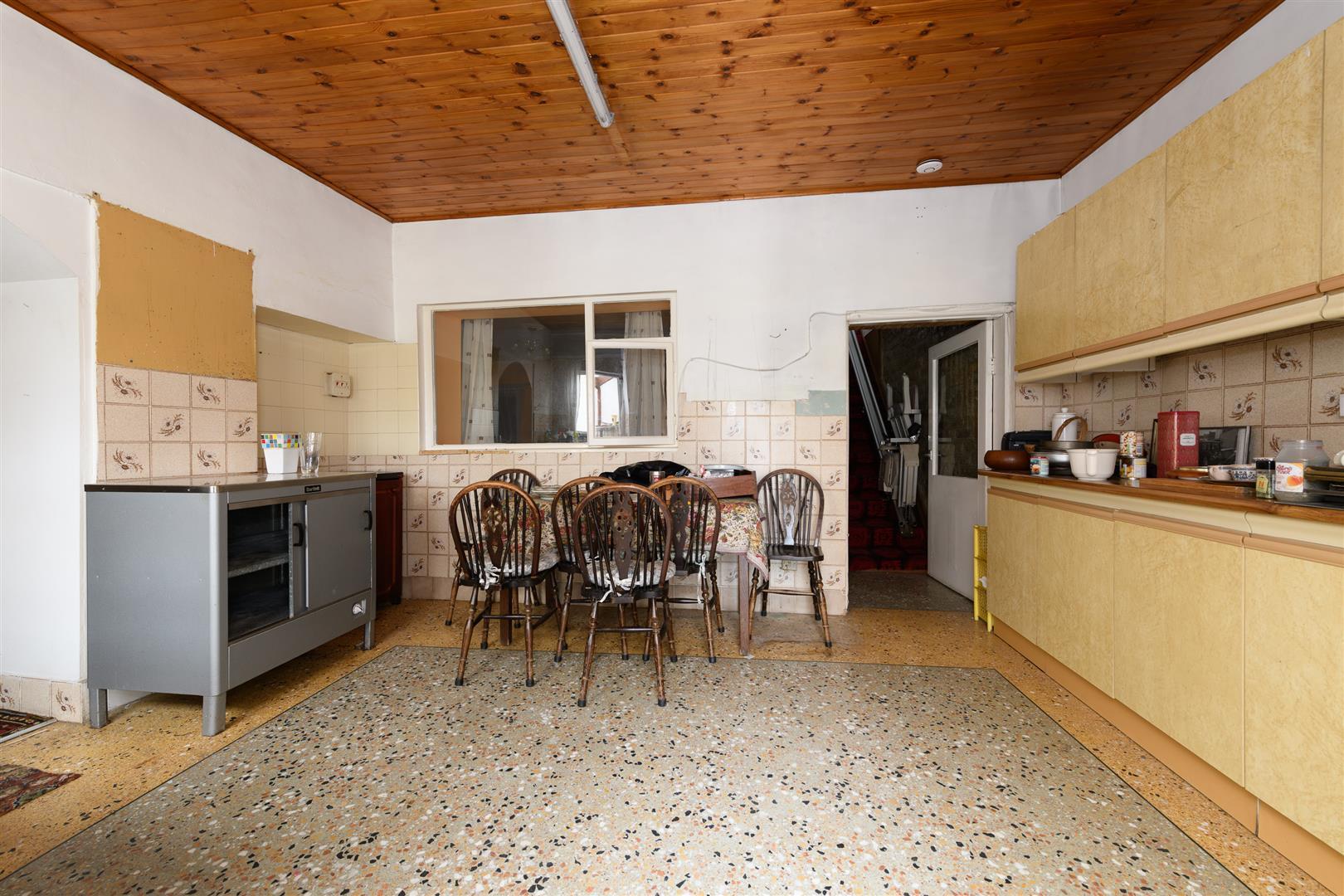 Property Image 9c953f4f-6827-4002-89b0-769f35e8cda1