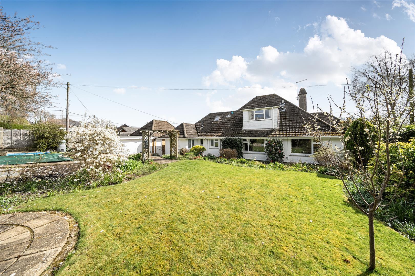Property Image 9c9da117-9add-4808-bca4-254381b77e49