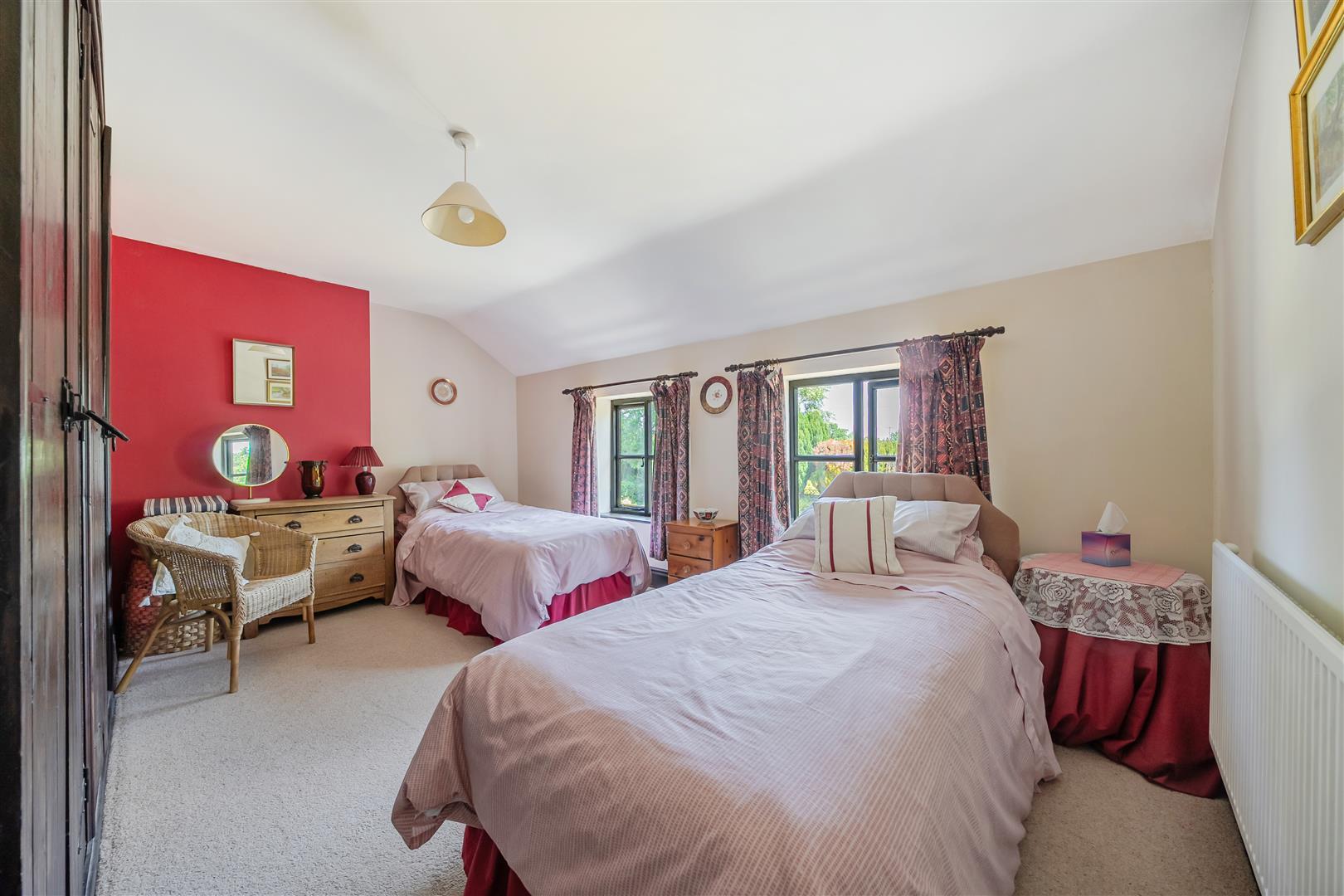 Property Image 9c9e0edb-97c7-4131-a861-6e5a2e526484