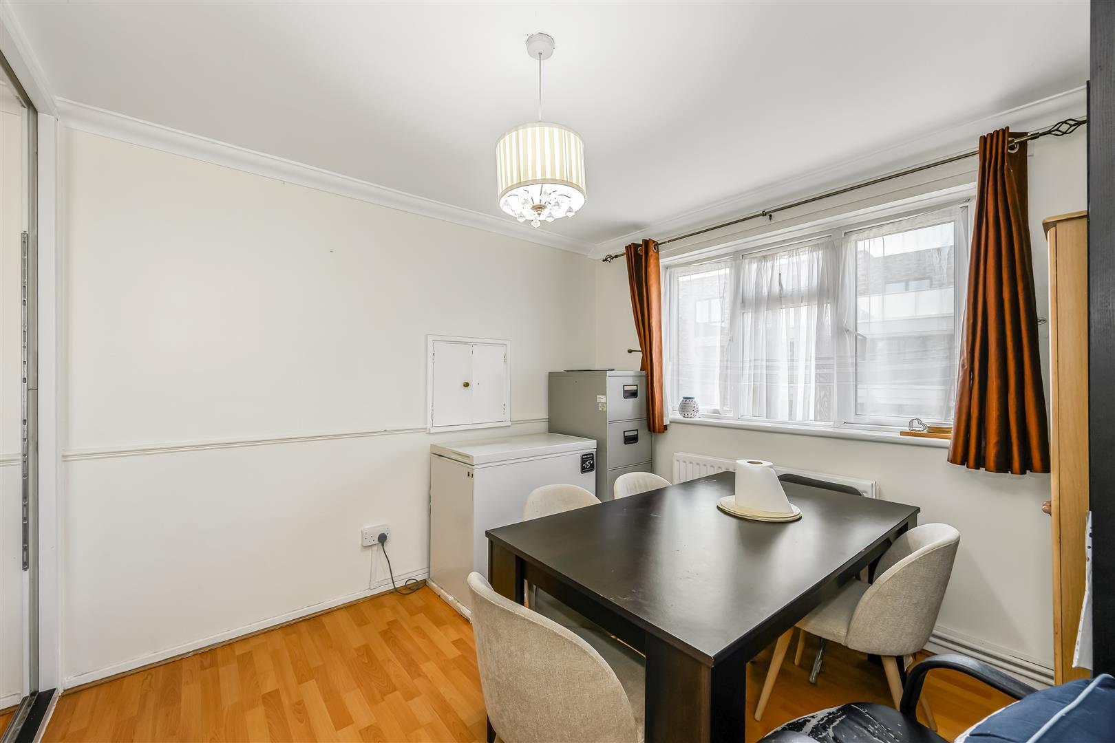 Property Image 9ca039f3-e579-4341-bca3-4a4d419b04c1
