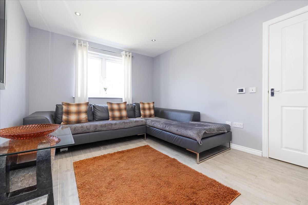 Property Image 9ca2932b-53f7-431b-80f6-b3431aa5cf0c