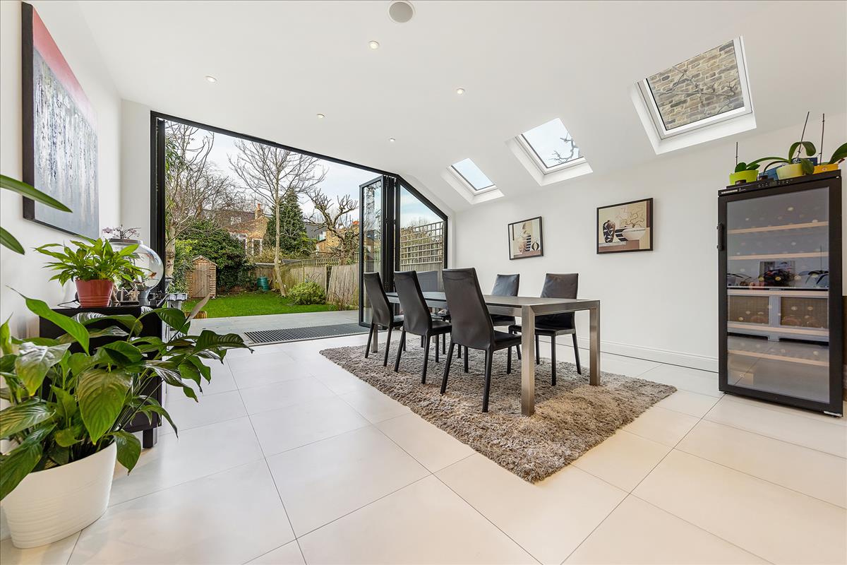 Property Image 9cc80094-2d26-4423-bfb6-7adb12bd0679