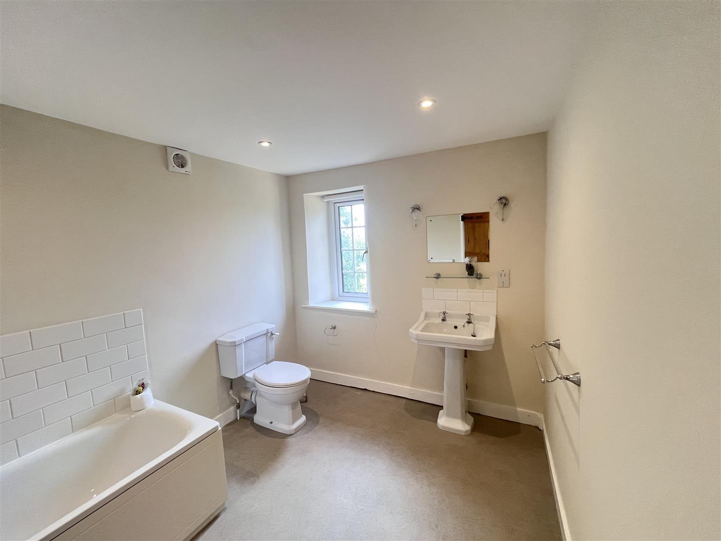 Property Image 9cdfe813-b02c-43df-99d3-2d67eabe9a16
