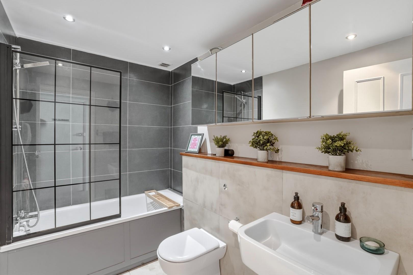 Property Image 9ce5745e-2aa0-4827-8269-1dabf026a58d