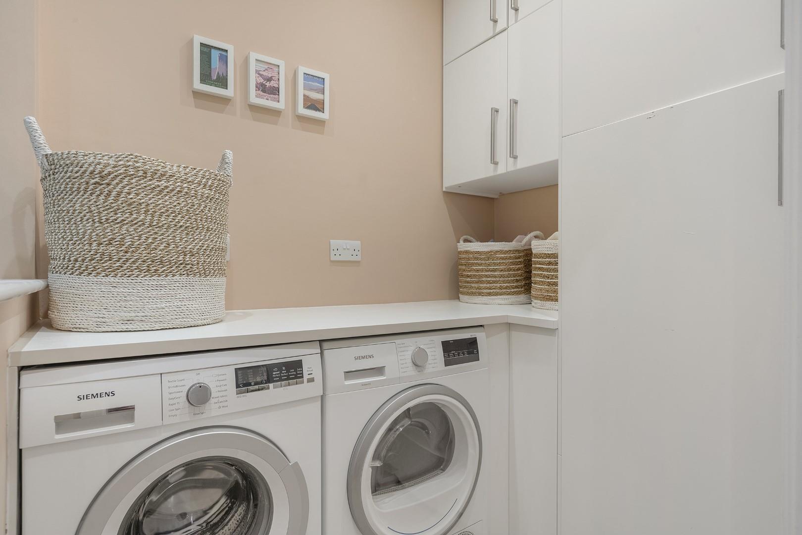 Property Image 9ce965aa-8153-4fd9-856d-c78e804642e4