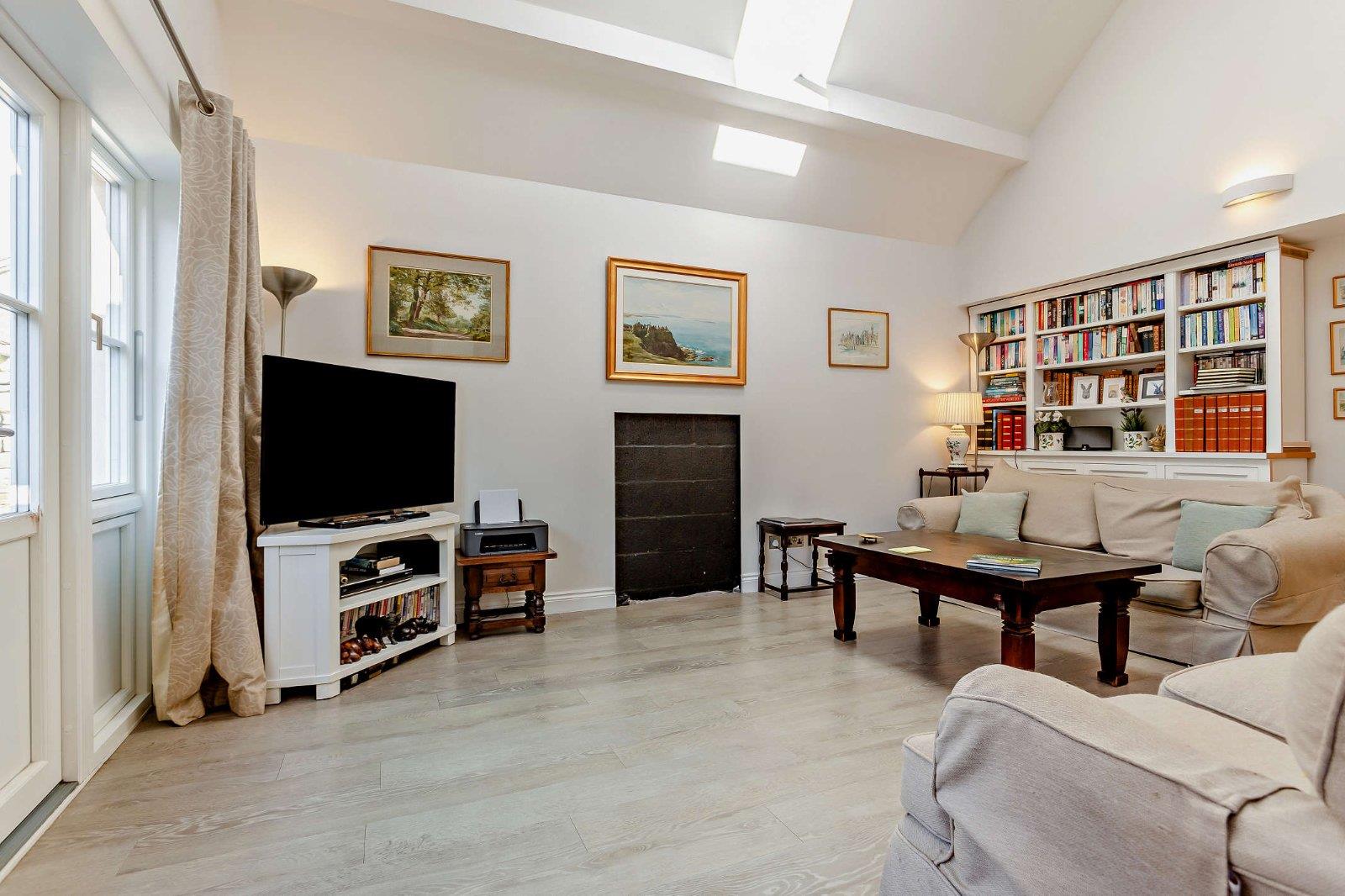 Property Image 9d023205-ee7c-4f5b-9c9c-b8e4c04dcd1e