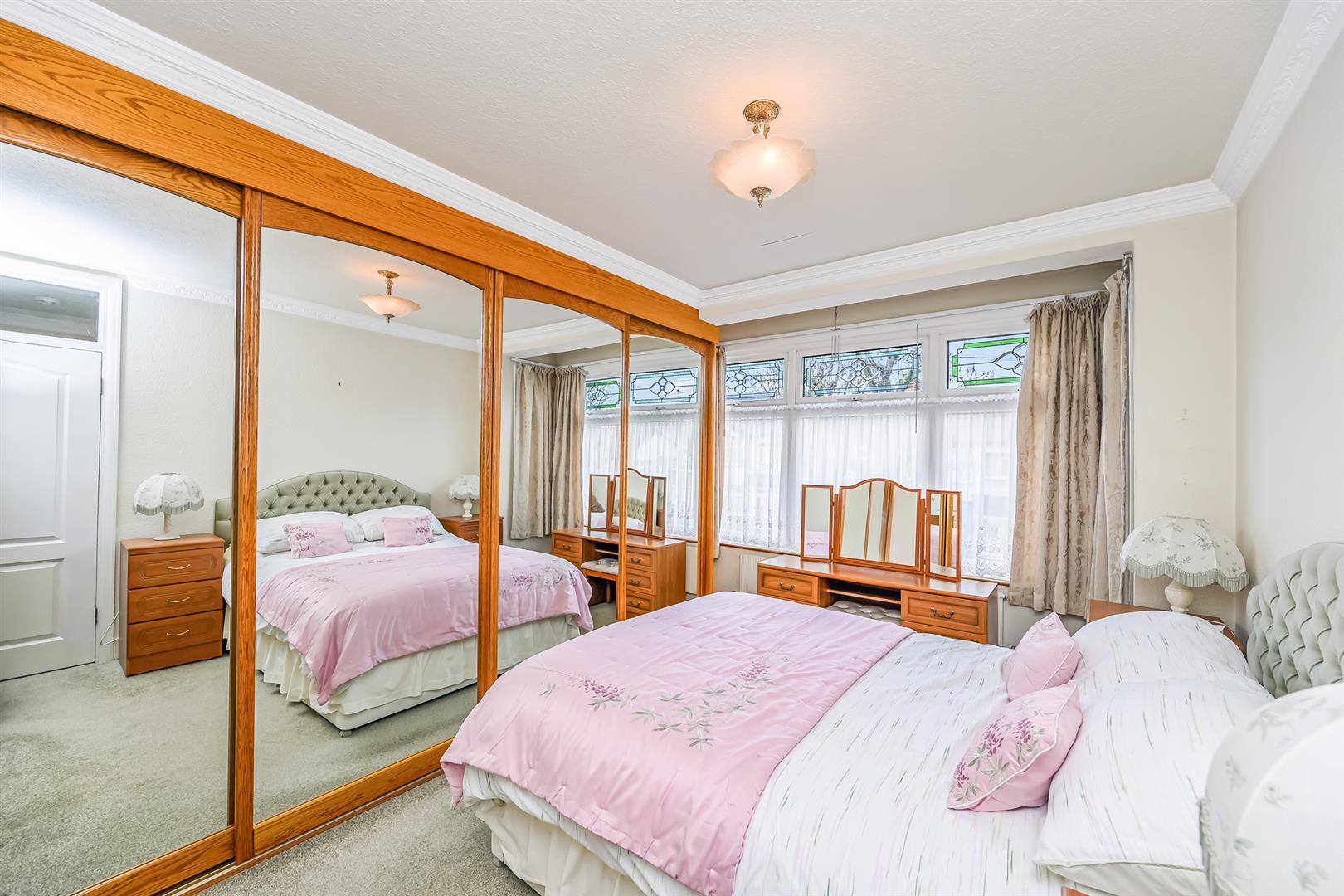 Property Image 9d038072-7d96-4d46-b17c-11cb0cdd8807