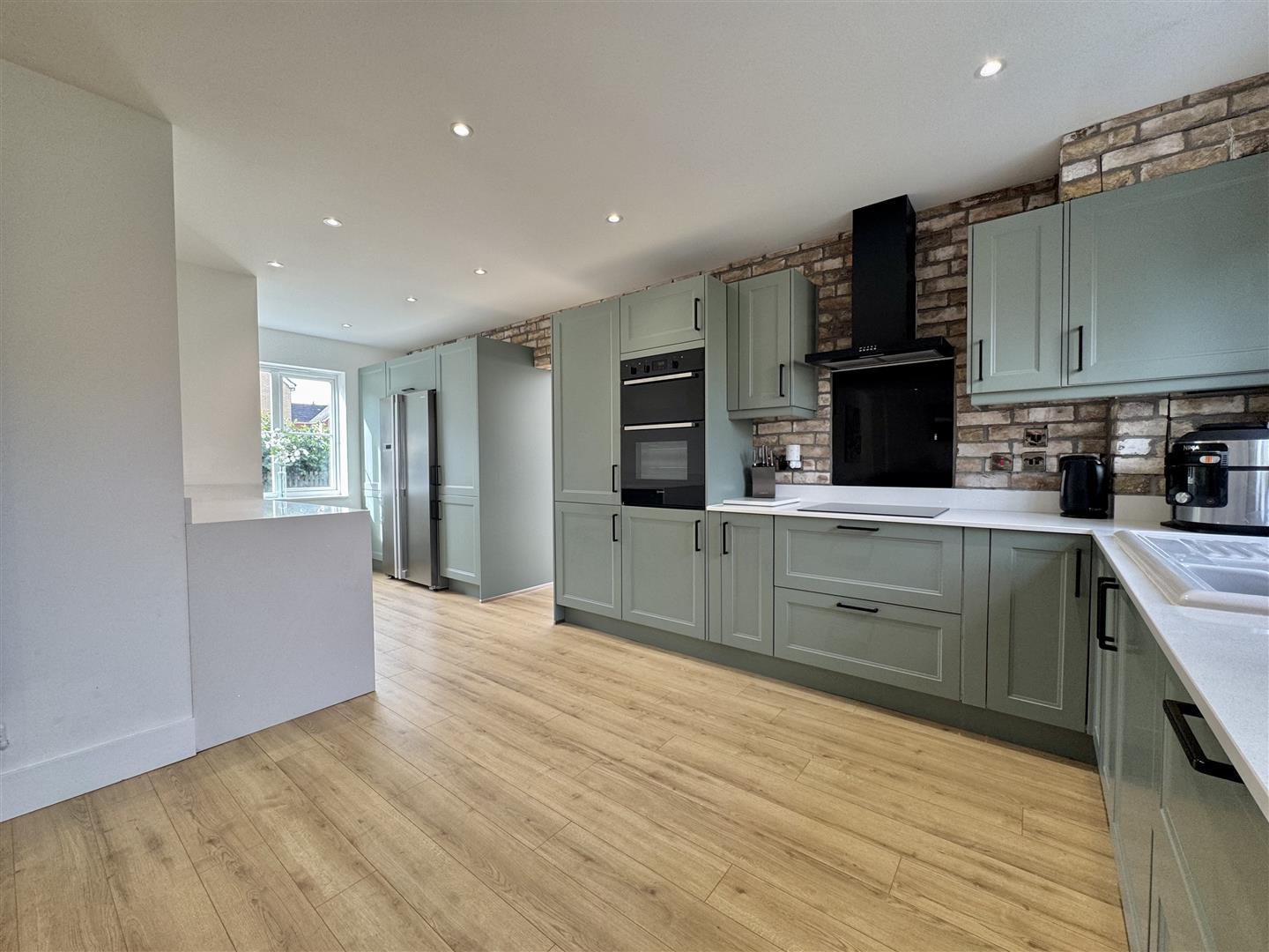 Property Image 9d4a4a48-9e9e-4fb2-902c-afad415a64b7