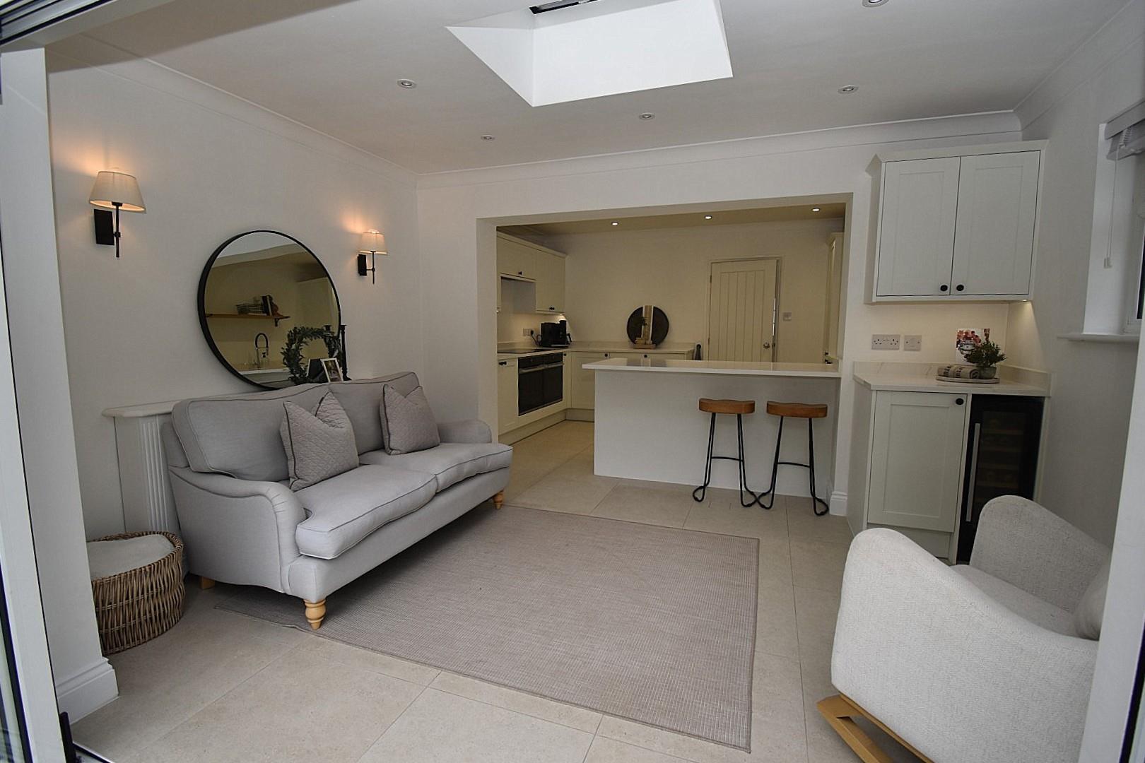 Property Image 9d4c5e99-6d96-48ee-a484-3eb086756218